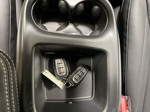 New 2026 Chrysler Pacifica Select image 20