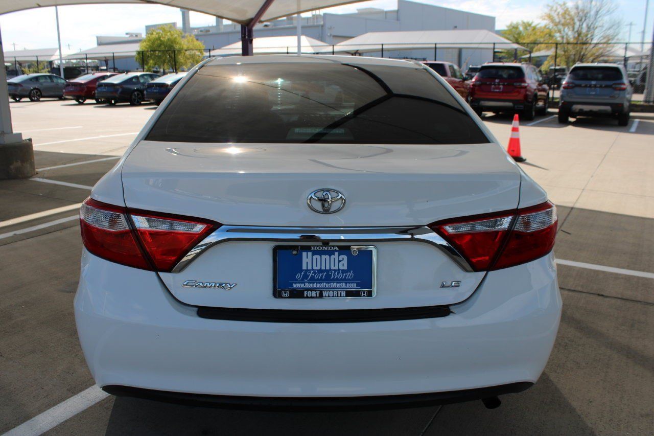 Used 2016 Toyota Camry LE FWD image 4