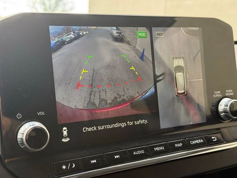 Used 2024 Mitsubishi Outlander SE image 15