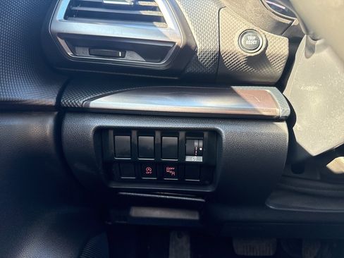 Used 2019 Subaru Forester Premium image 14