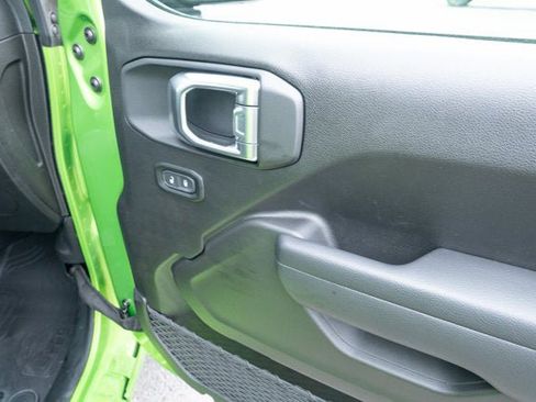 Used 2025 Jeep Wrangler Unlimited Sport image 43