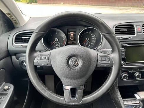 Used 2010 Volkswagen Jetta TDI FWD image 25