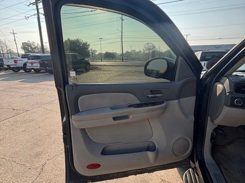 Used 2007 Chevrolet Avalanche LT w/ LT Preferred Equipment Group image 9