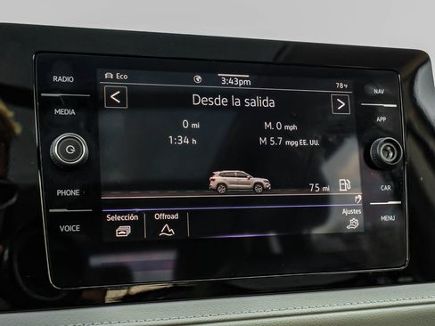Used 2025 Volkswagen Taos SEL AWD/4WD image 39