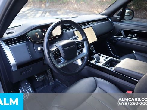 Used 2023 Land Rover Range Rover SE image 10