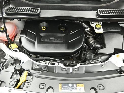 Certified 2019 Ford Escape Titanium image 34