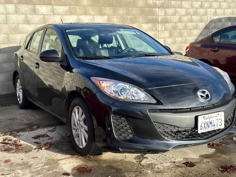 Used 2012 MAZDA MAZDA3 i Grand Touring image 2