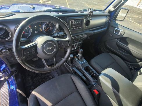 Used 2018 Jeep Wrangler Sport S image 23