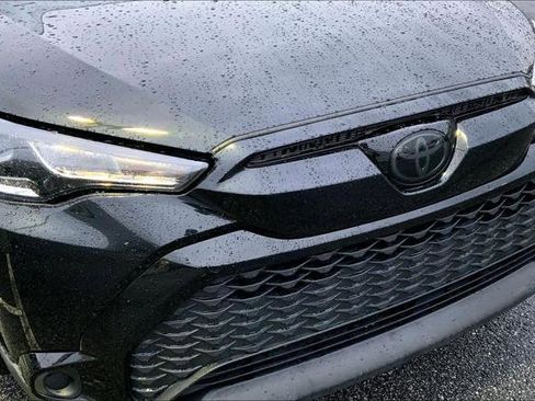 Certified 2024 Toyota Corolla Cross SE image 28