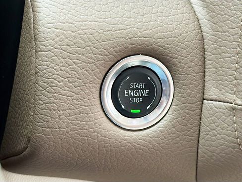 Used 2024 GMC Yukon XL Denali w/ Advanced Technology Package RWD image 35