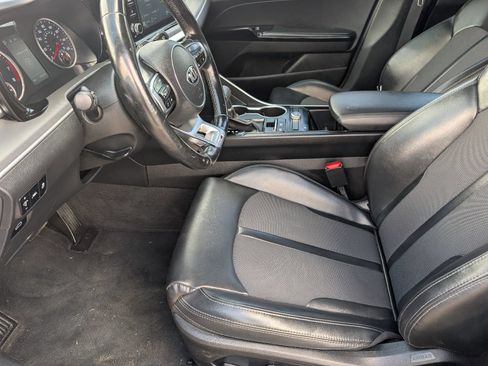 Used 2021 Kia K5 GT-Line w/ GT-Line FWD Premium Package image 9