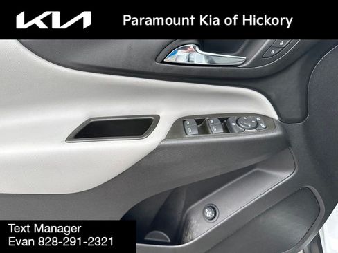 Used 2023 Chevrolet Equinox LT FWD image 17