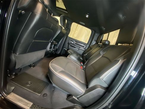 Used 2020 RAM 2500 Laramie w/ Night Edition image 25