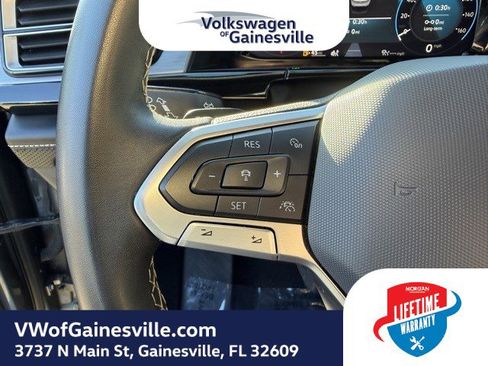 Certified 2024 Volkswagen Atlas Cross Sport SE image 21