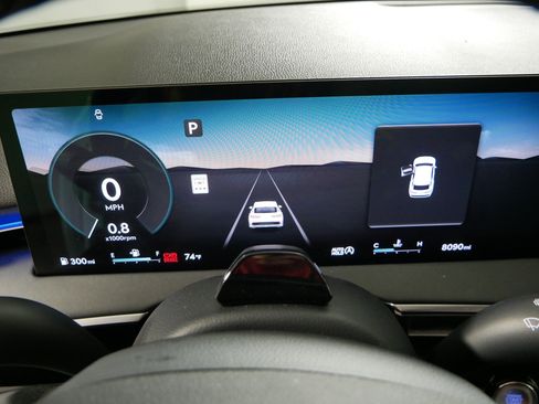 Certified 2026 Genesis GV70 2.5T AWD/4WD image 21