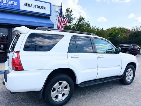 Used 2006 Toyota 4Runner SR5 RWD image 10