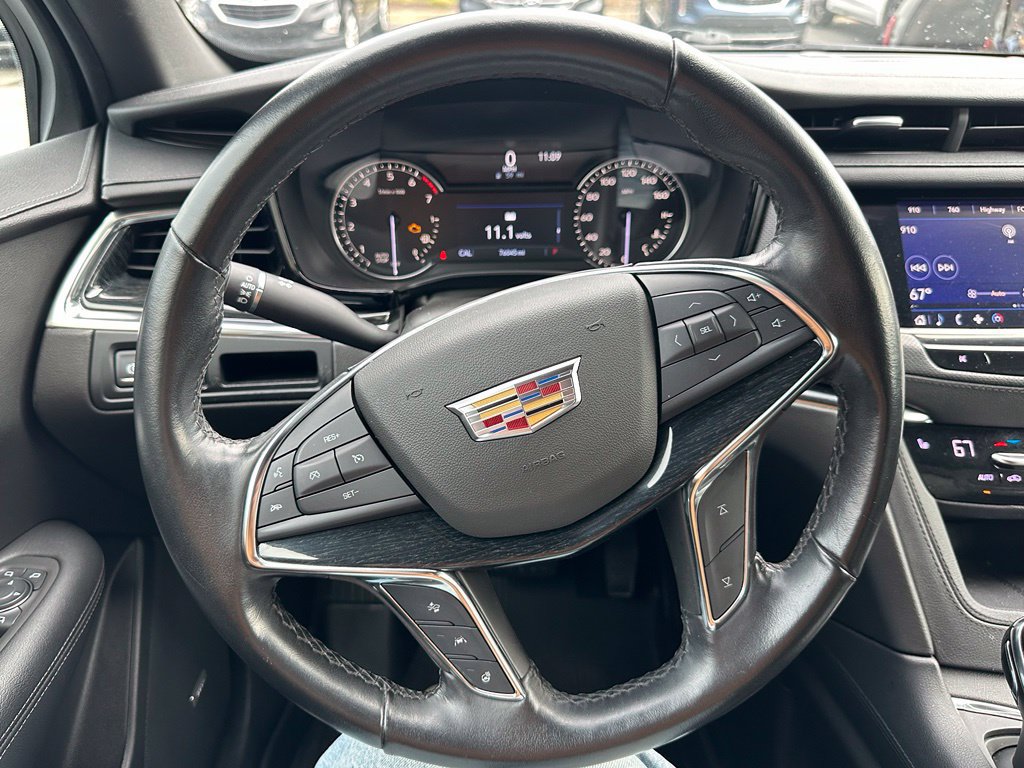 Used 2020 Cadillac XT5 Premium Luxury w/ LPO, Floor Liner Package FWD image 20