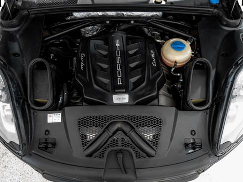 Used 2017 Porsche Macan Turbo image 52