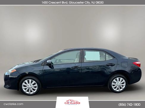 Used 2017 Toyota Corolla LE image 9
