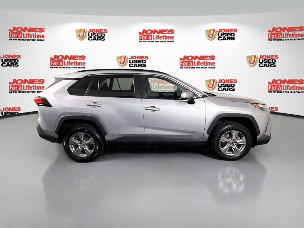 Used 2023 Toyota RAV4 XLE AWD/4WD image 16