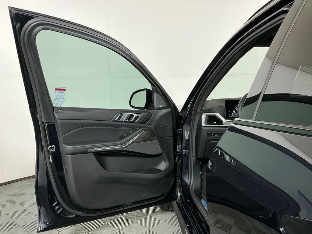 Certified 2026 BMW X5 xDrive40i w/ M Sport Package AWD/4WD image 21
