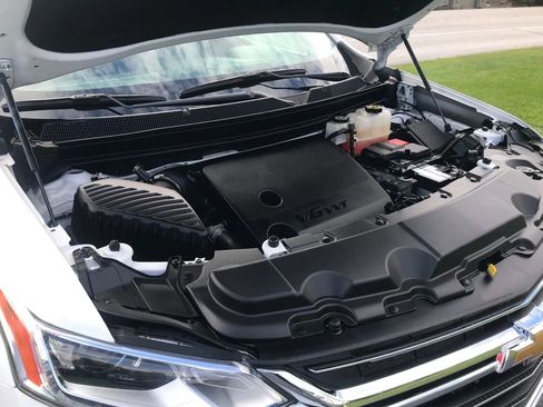 Used 2020 Chevrolet Traverse LT w/ LT Premium Package image 57