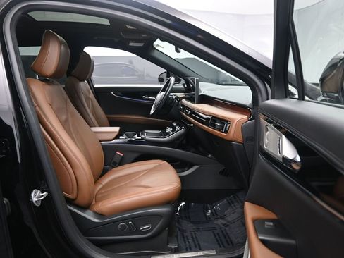 Used 2022 Lincoln Nautilus Reserve w/ Equipment Group 202A image 31