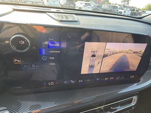 New 2026 Chevrolet Traverse High Country FWD image 28