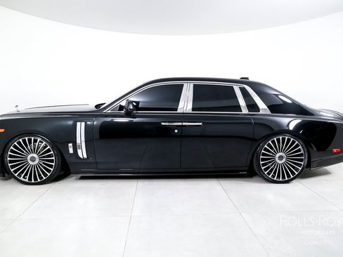 Used 2018 Rolls-Royce Phantom Sedan RWD image 3
