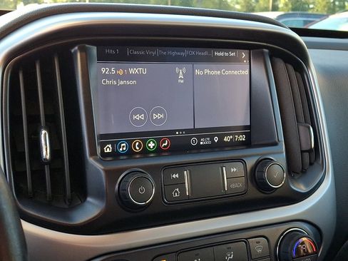 Used 2019 Chevrolet Colorado LT w/ Redline Special Edition AWD/4WD image 18