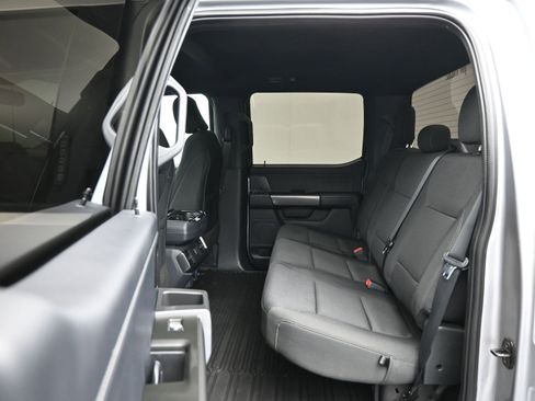 Used 2022 Ford F150 XLT w/ Equipment Group 302A High image 11