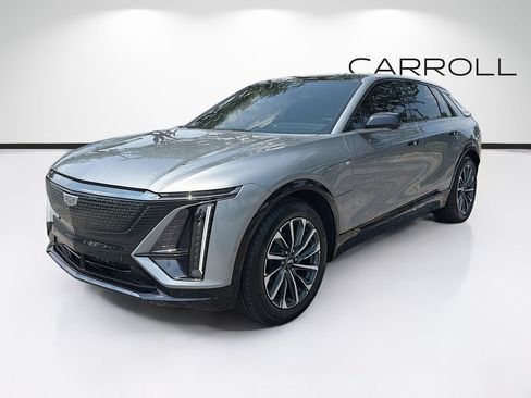Used 2024 Cadillac Lyriq Sport RWD image 7