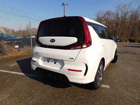 Used 2021 Kia Soul Turbo image 4