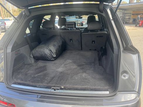 Used 2018 Audi Q7 3.0T Premium Plus image 18