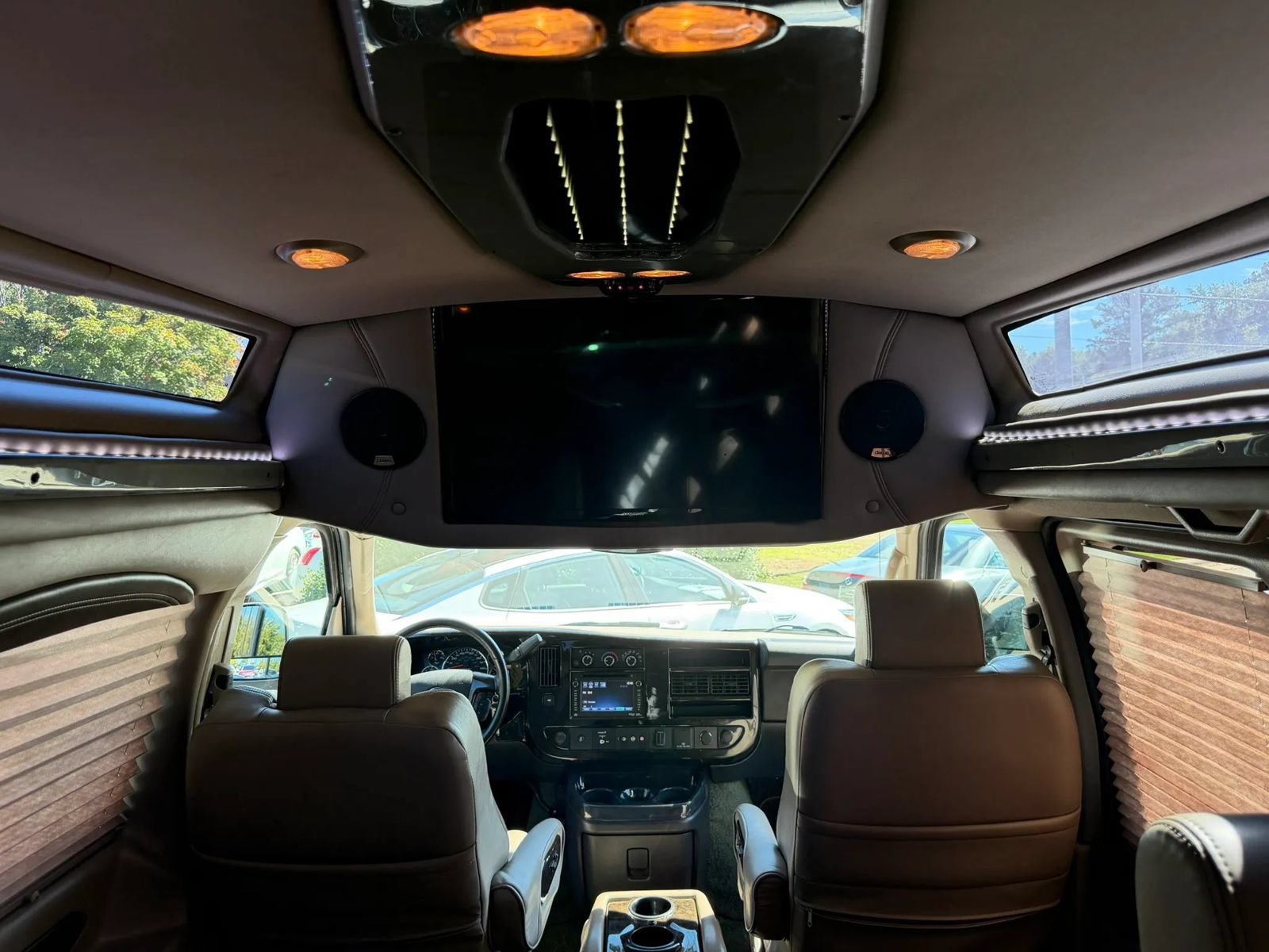 Used 2015 Chevrolet Express 2500 RWD image 42