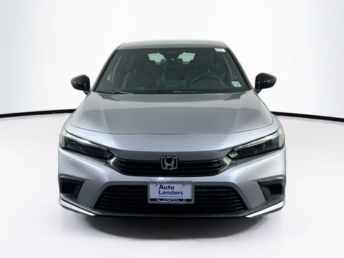 Used 2022 Honda Civic Sport image 2