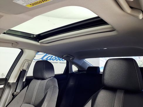 Used 2020 Honda Civic EX image 15