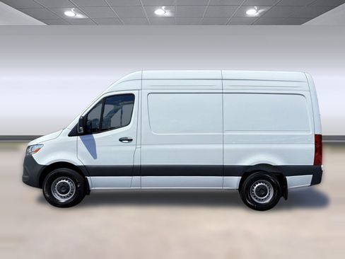 New 2025 Mercedes-Benz Sprinter 2500 image 2