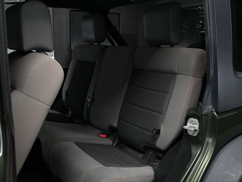 Used 2009 Jeep Wrangler Unlimited X RWD image 20