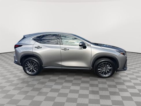 Used 2024 Lexus NX 250 FWD w/ Premium Package image 4