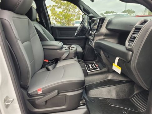 New 2026 RAM 3500 Tradesman w/ Chrome Appearance Group image 17