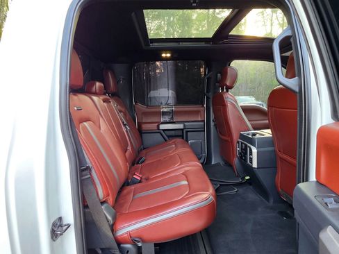 Used 2022 Ford F350 Platinum image 31