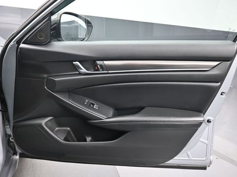 Used 2022 Honda Accord Sport image 42