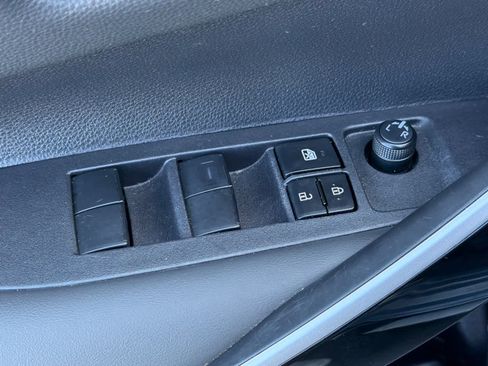 Used 2024 Toyota Corolla XSE FWD image 13