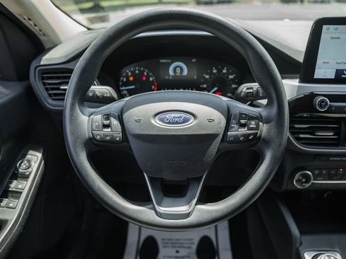 Used 2020 Ford Escape SE FWD image 39