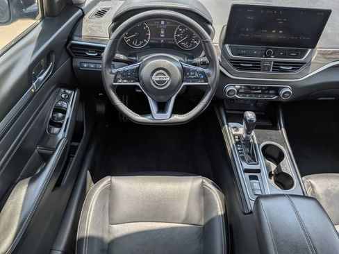 Used 2023 Nissan Altima 2.5 SL FWD image 12