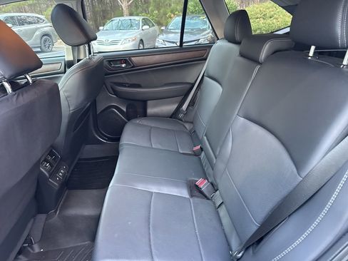 Used 2019 Subaru Outback 2.5i Limited image 11