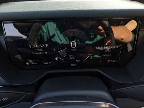 New 2026 GMC Acadia AT4 w/ Luxury Package image 2