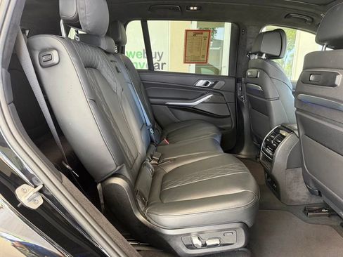 Used 2026 BMW X7 M60i AWD/4WD image 29