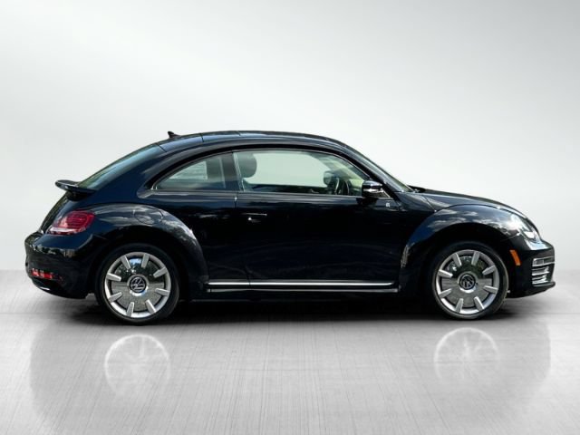 Used 2017 Volkswagen Beetle 1.8T SEL w/ Beetle Lighting Package FWD image 3
